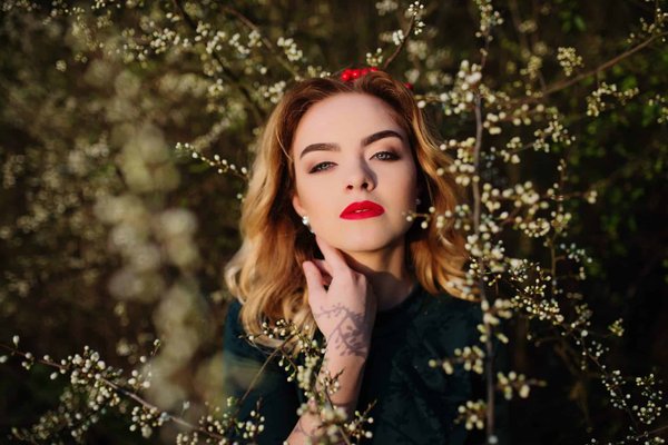 La plaque à induction noire : esthétiquement élégante, mais quelles différences pratiques apporte-t-elle ?